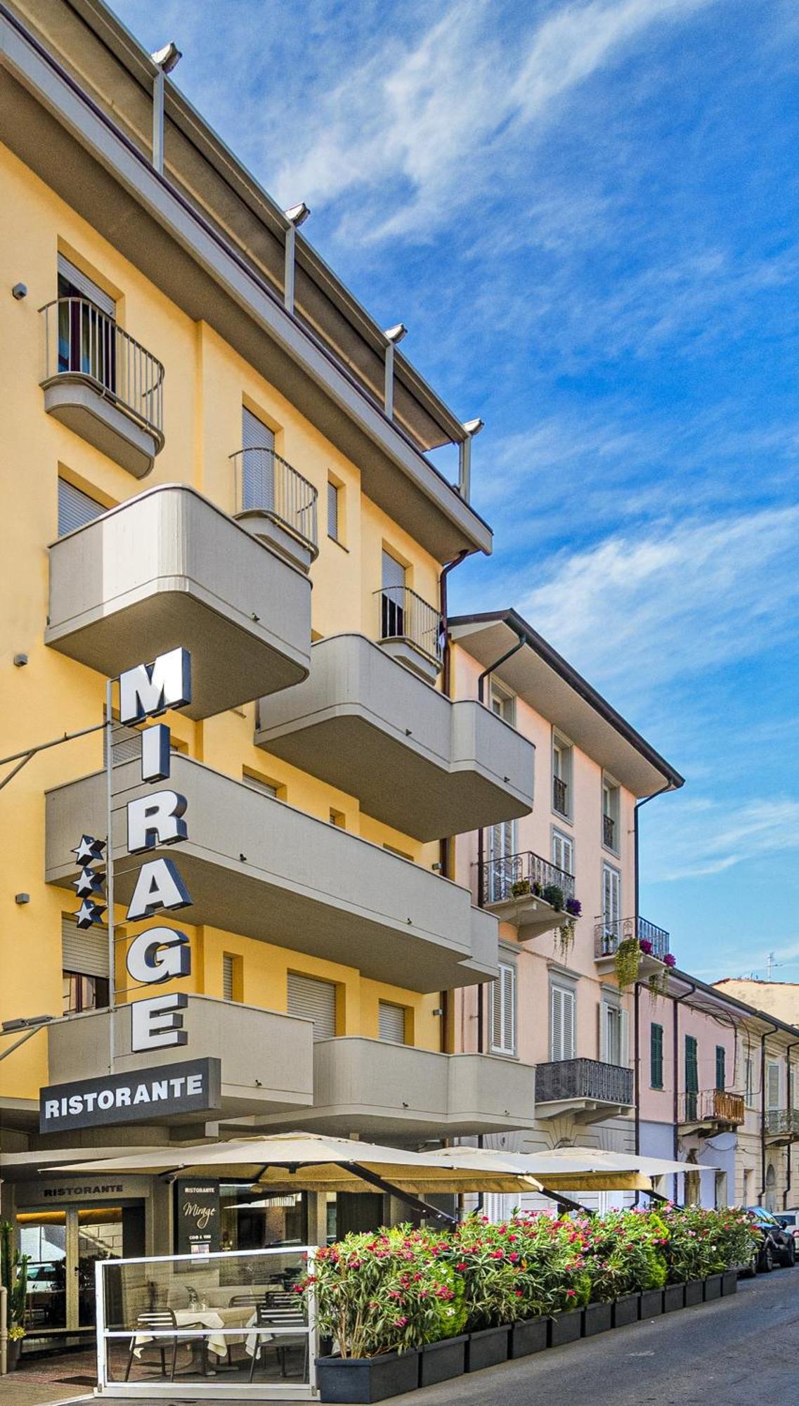 Mirage Hotel 3*